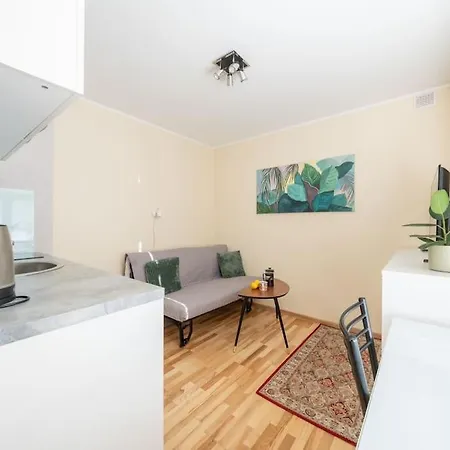 Sunny And Quiet Reval