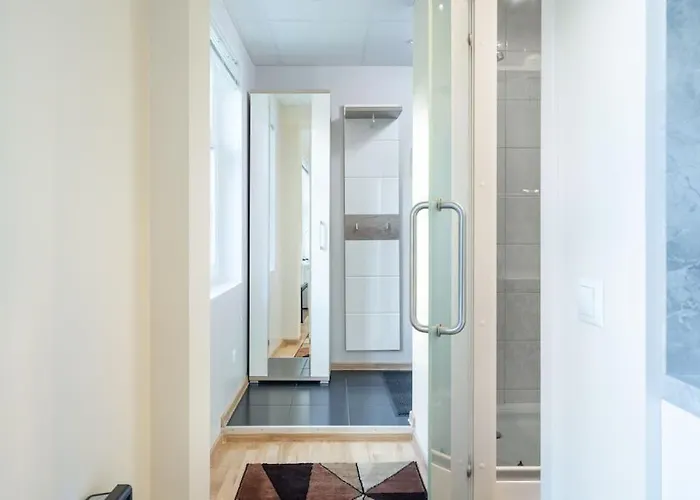 Sunny And Quiet Διαμέρισμα *