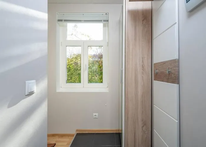 Sunny And Quiet Διαμέρισμα Ταλίν