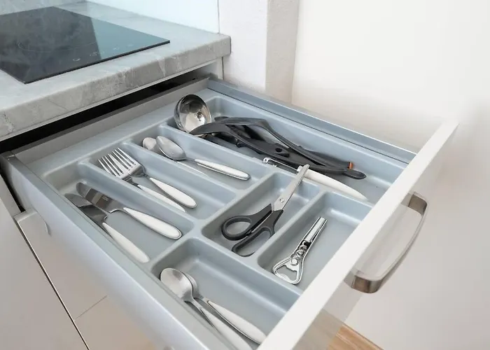 Sunny And Quiet Lägenhet