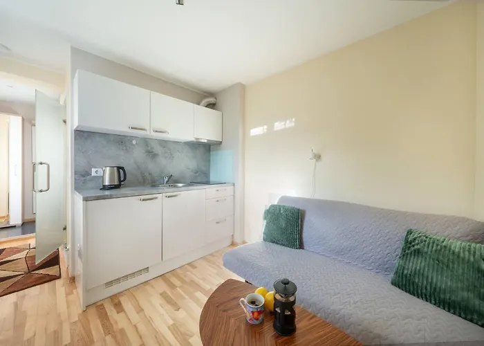 アパート Sunny And Quiet