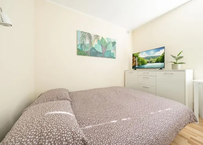 Sunny And Quiet アパート *